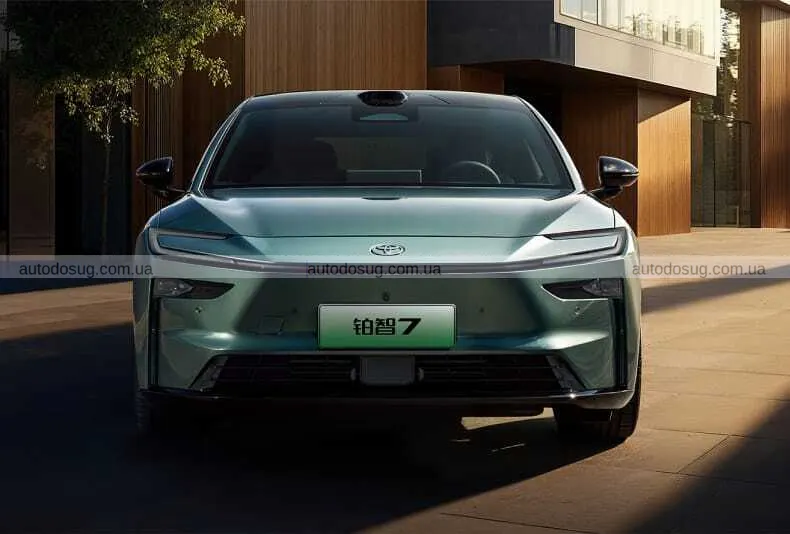 Toyota bZ7 вразила ціною і зібрала 3100 заявок