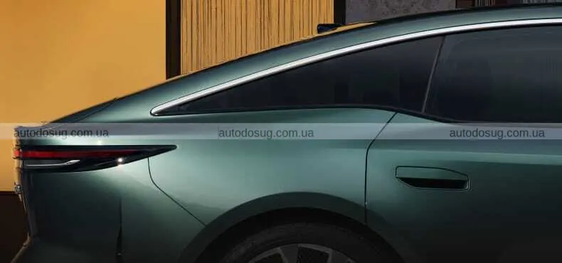 Toyota bZ7 вразила ціною і зібрала 3100 заявок