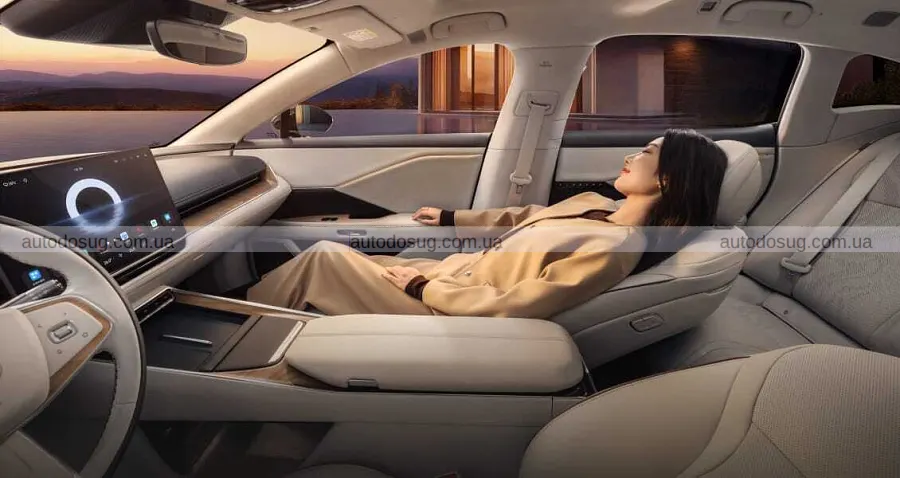 Toyota bZ7 вразила ціною і зібрала 3100 заявок