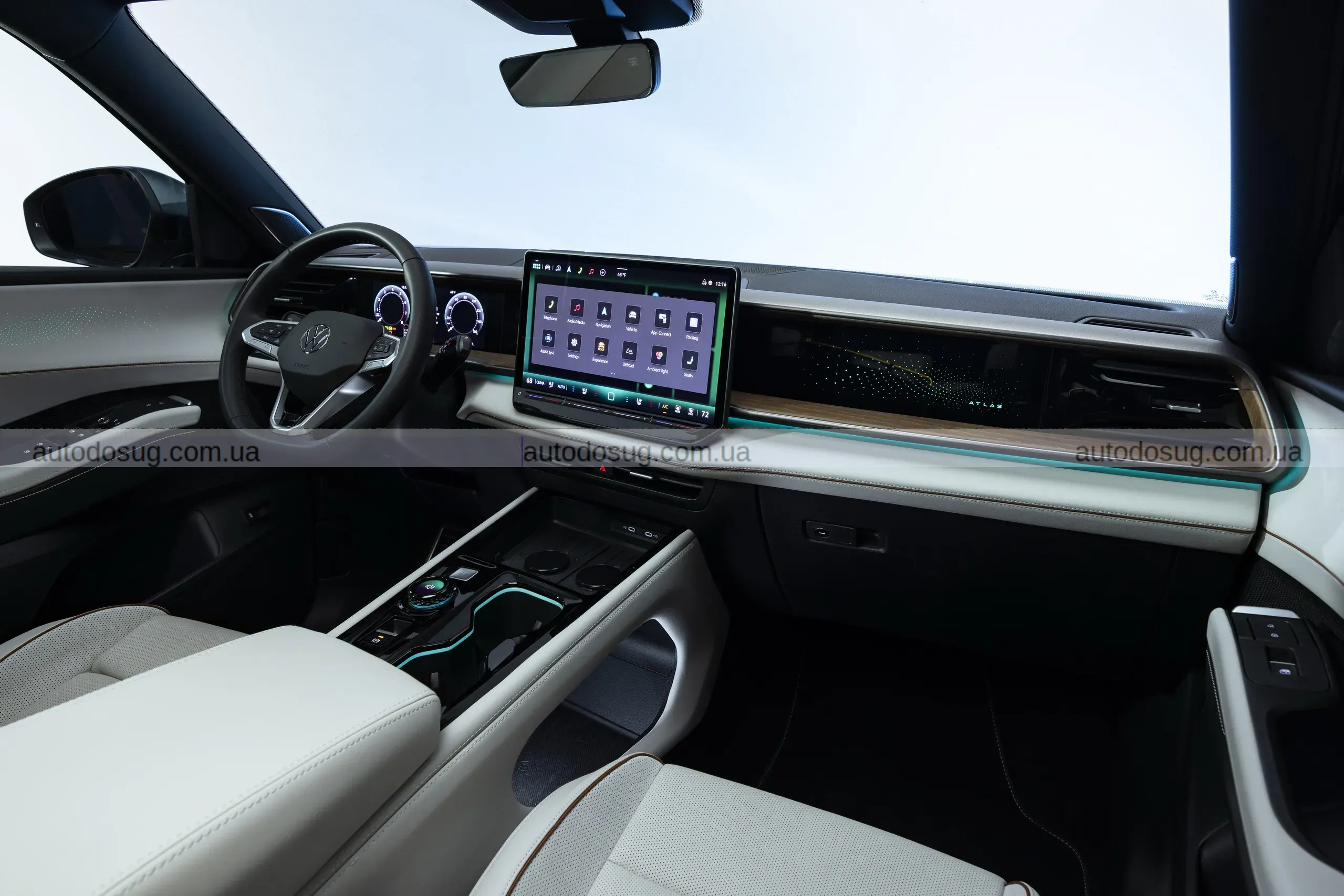 Volkswagen Atlas змінюється до невпізнаваності