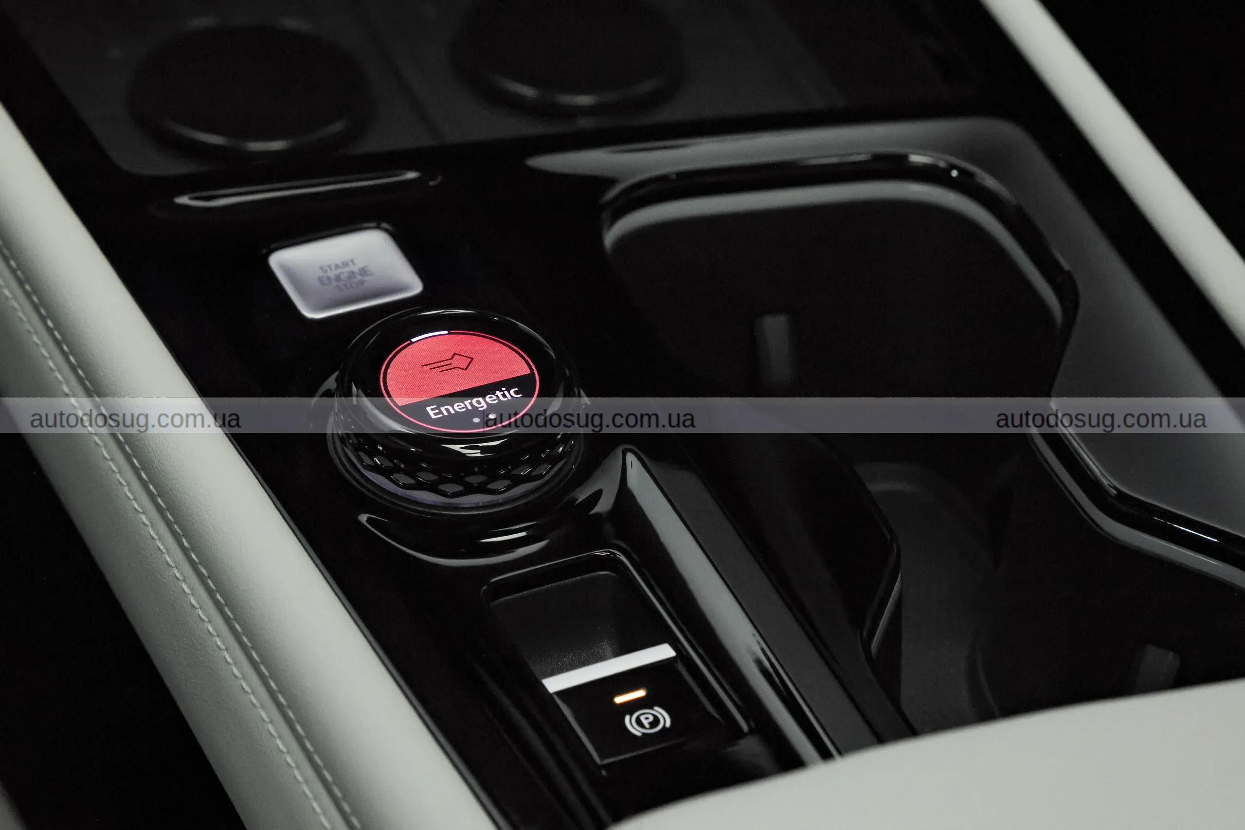 Volkswagen Atlas змінюється до невпізнаваності