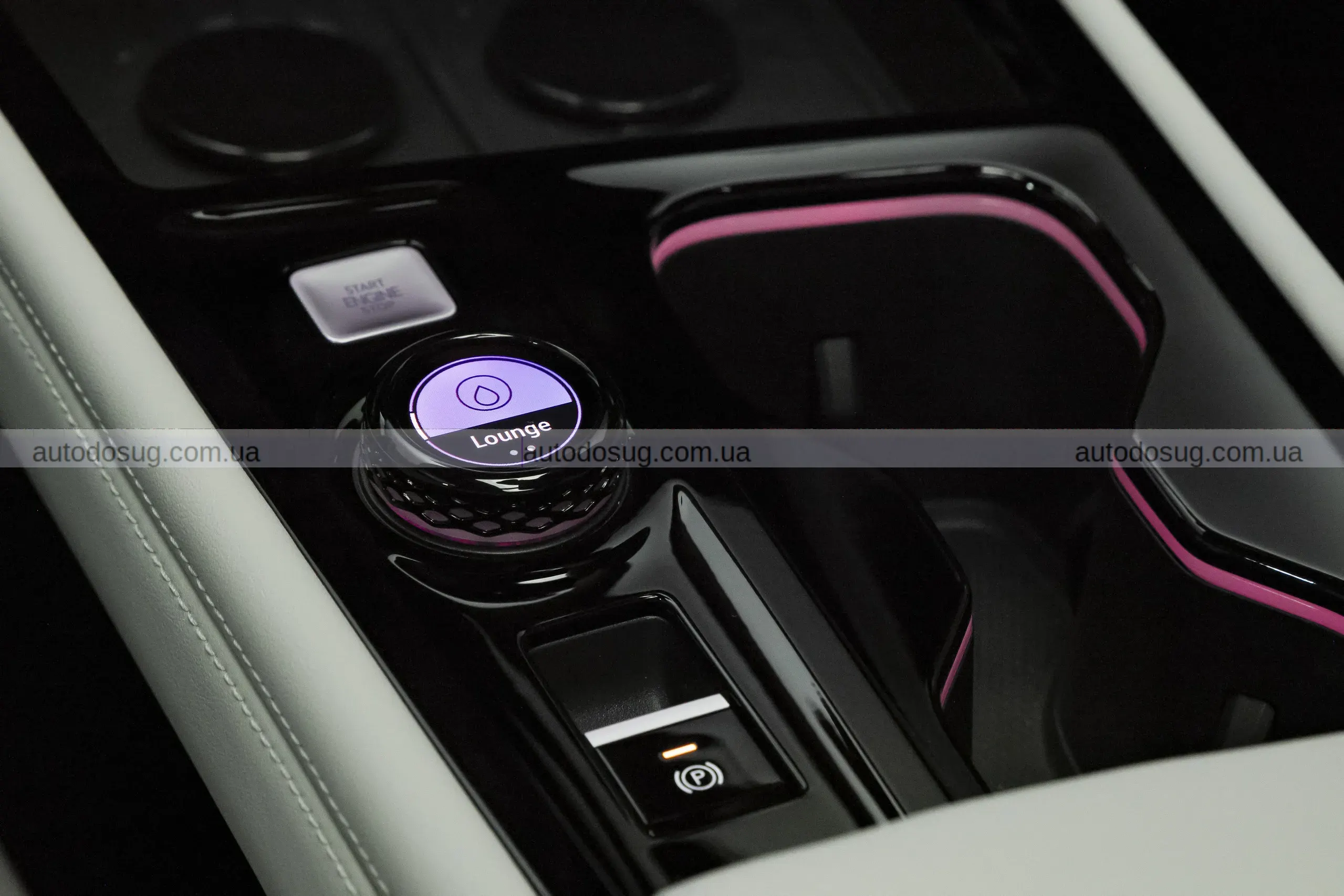 Volkswagen Atlas змінюється до невпізнаваності