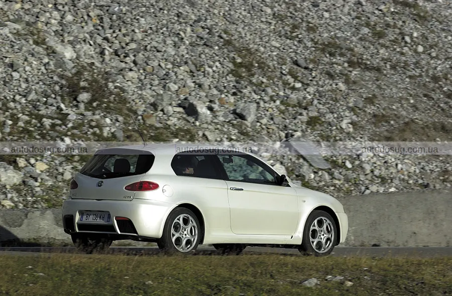 Alfa Romeo повертає хетчбек із важливою місією