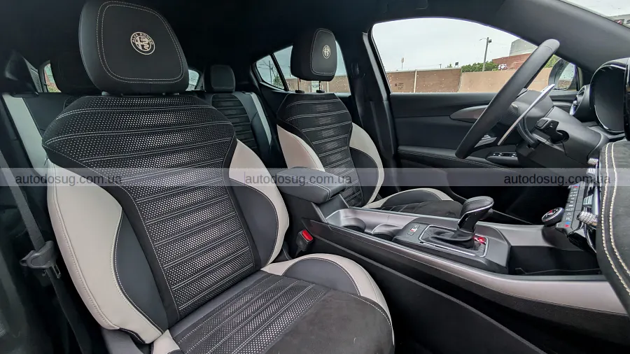 Alfa Romeo Tonale 2026 нарешті ожив на ходу