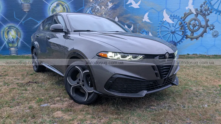 Alfa Romeo Tonale 2026 нарешті ожив на ходу