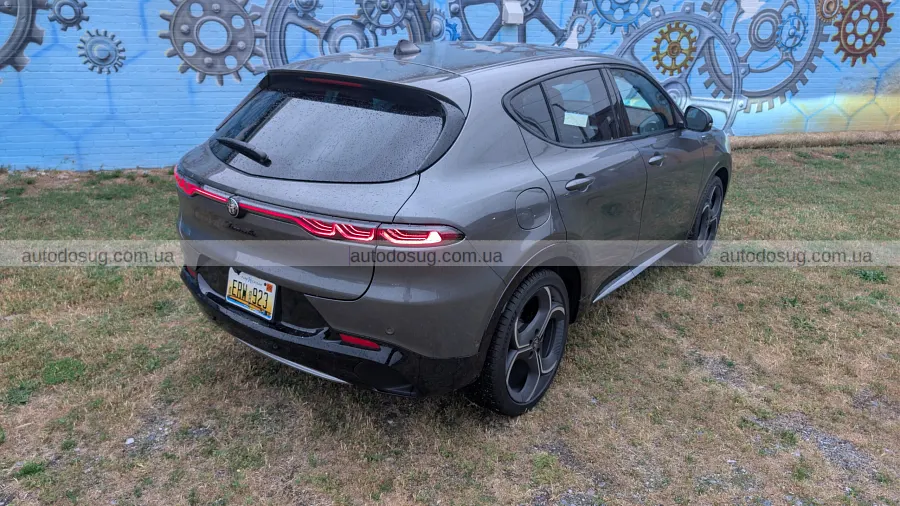 Alfa Romeo Tonale 2026 нарешті ожив на ходу