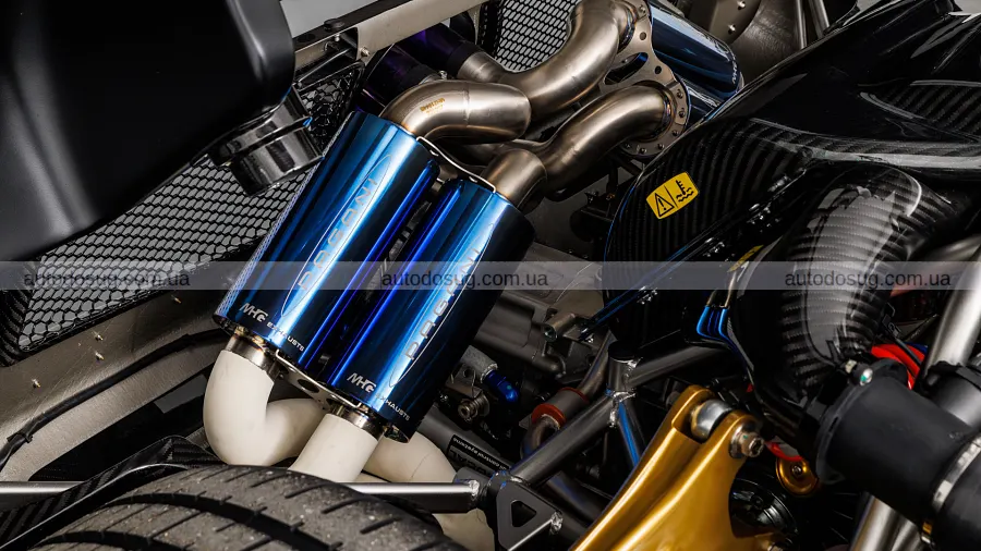 Алонсо поповнив гараж рідкісним Pagani Zonda