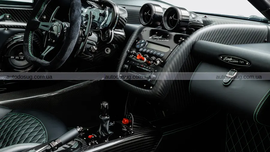 Алонсо поповнив гараж рідкісним Pagani Zonda