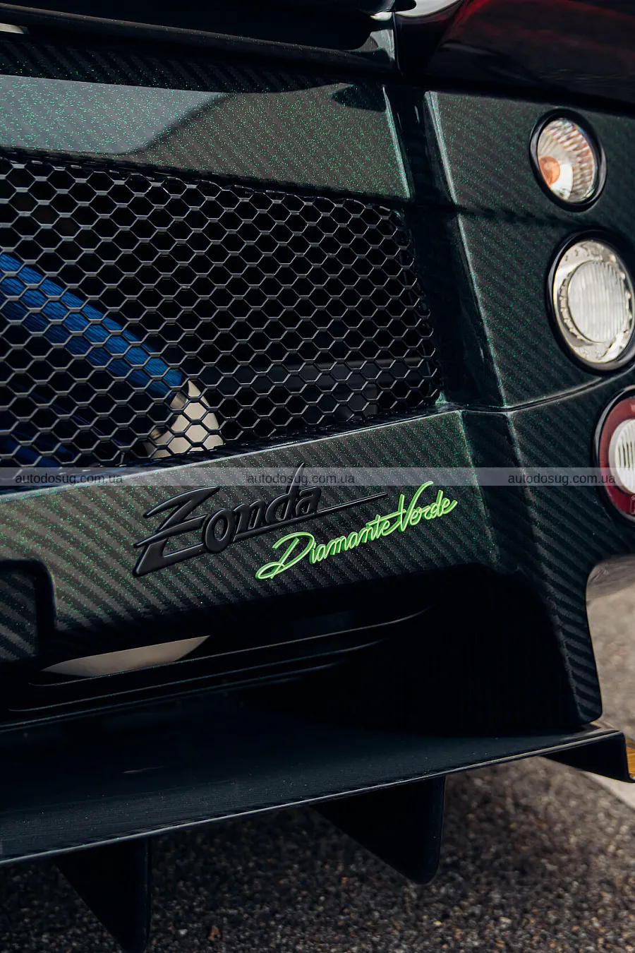 Алонсо поповнив гараж рідкісним Pagani Zonda