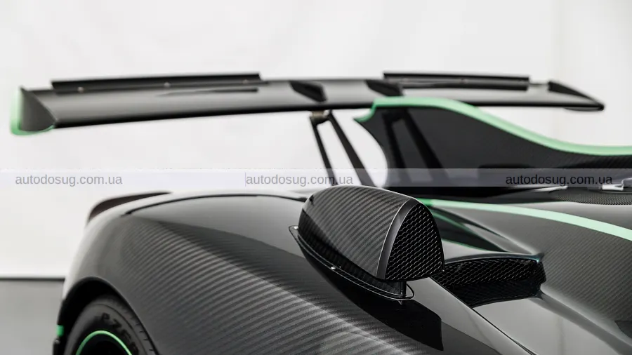Алонсо поповнив гараж рідкісним Pagani Zonda