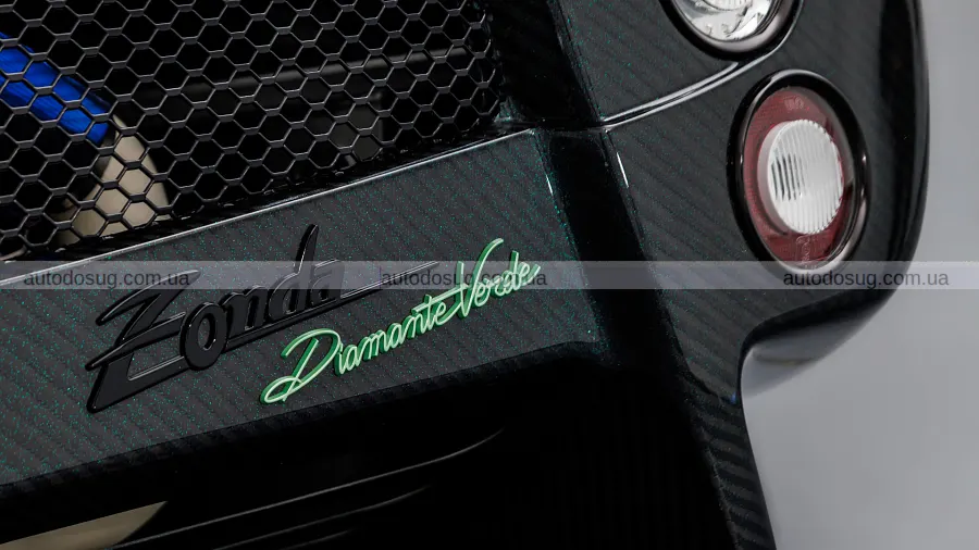 Алонсо поповнив гараж рідкісним Pagani Zonda