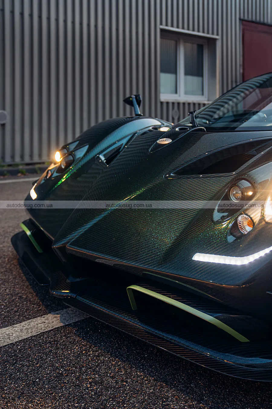 Алонсо поповнив гараж рідкісним Pagani Zonda