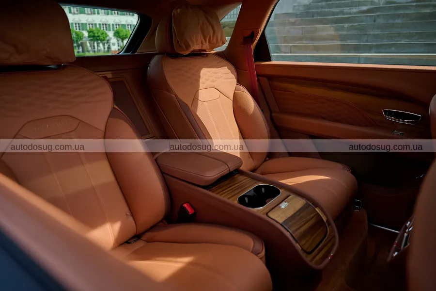 Bentley показала Bentayga Chalet Edition з Gstaad Guy