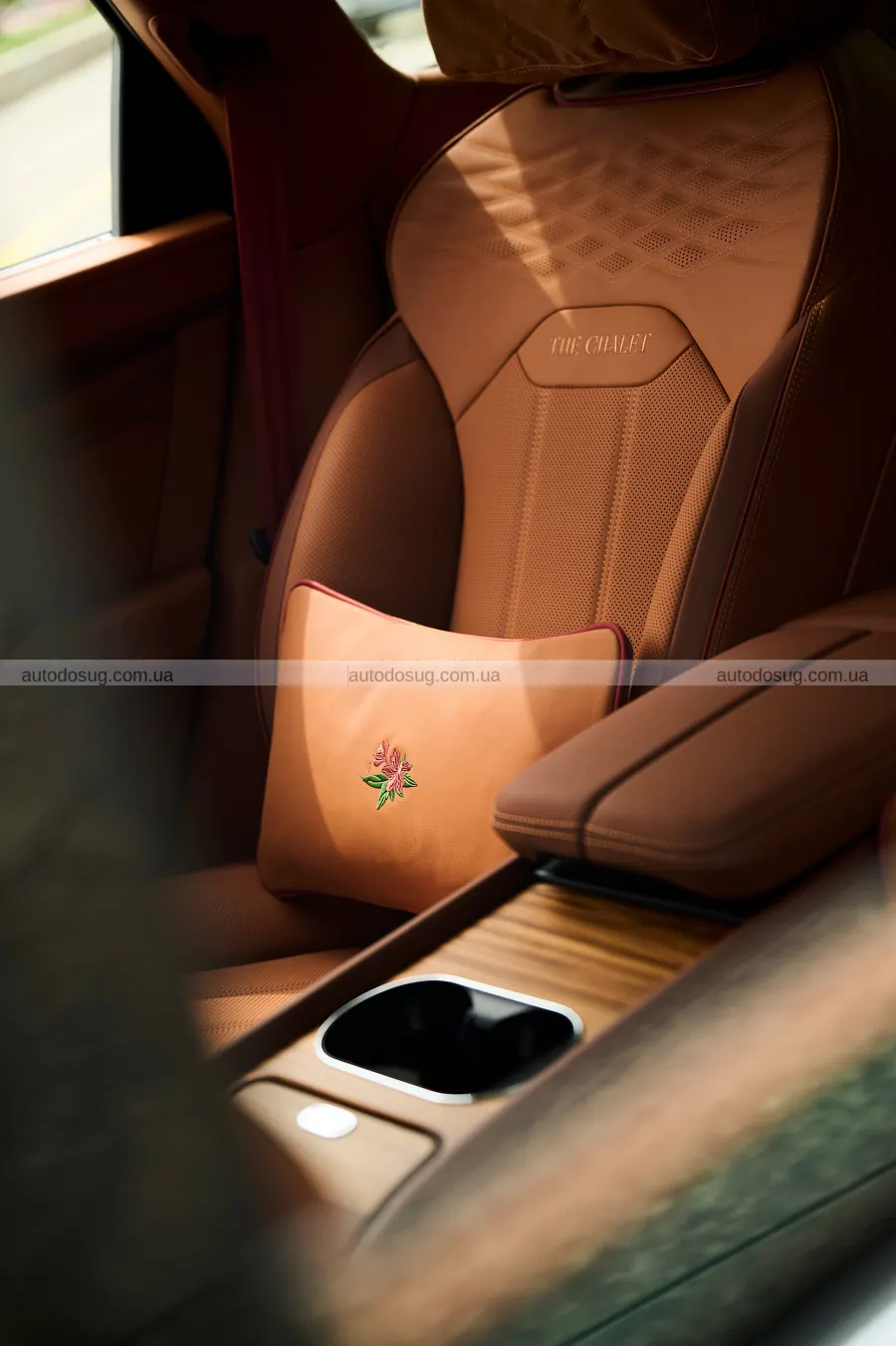 Bentley показала Bentayga Chalet Edition з Gstaad Guy