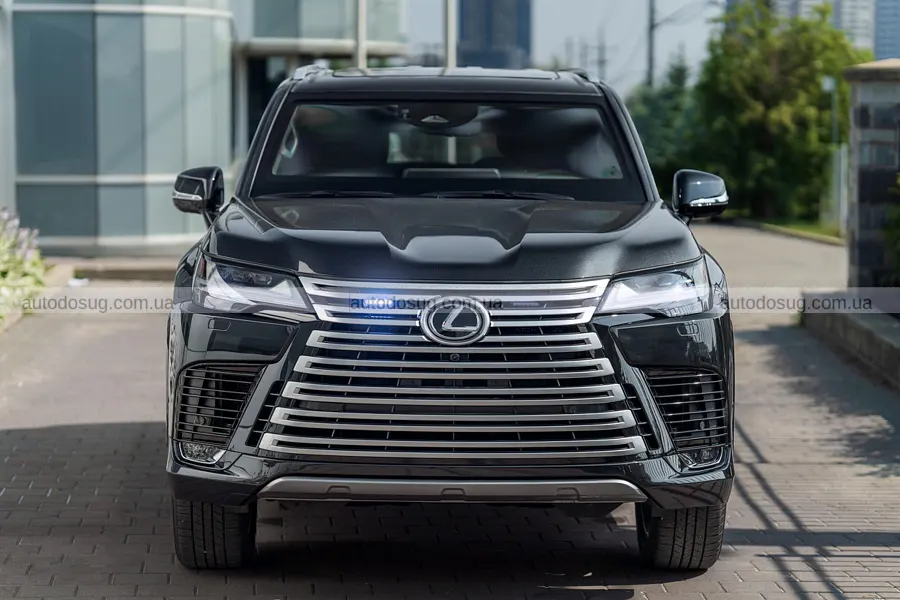 Броньований Lexus LX 700 витримує кулі й гранати