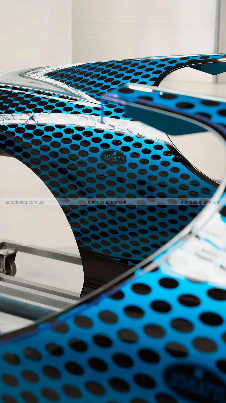 Bugatti завершив «комахову» серію новим Mistral
