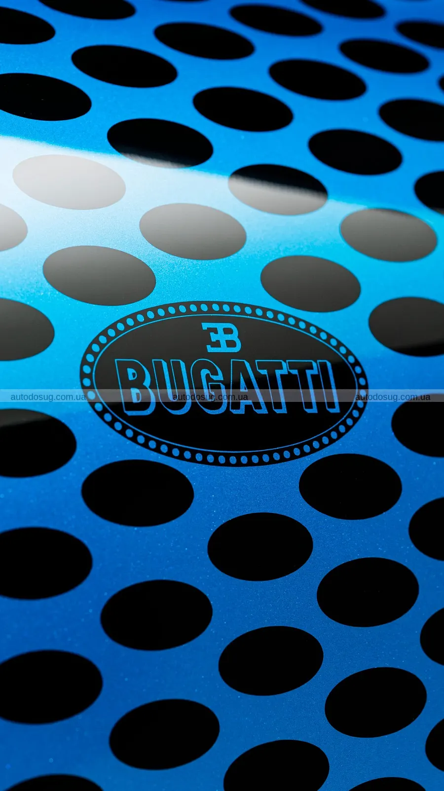 Bugatti завершив «комахову» серію новим Mistral