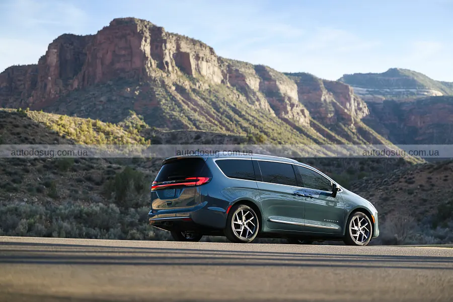 Chrysler готує доступнішу модель під назвою Pronto