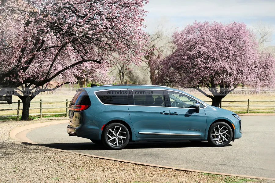 Chrysler готує доступнішу модель під назвою Pronto