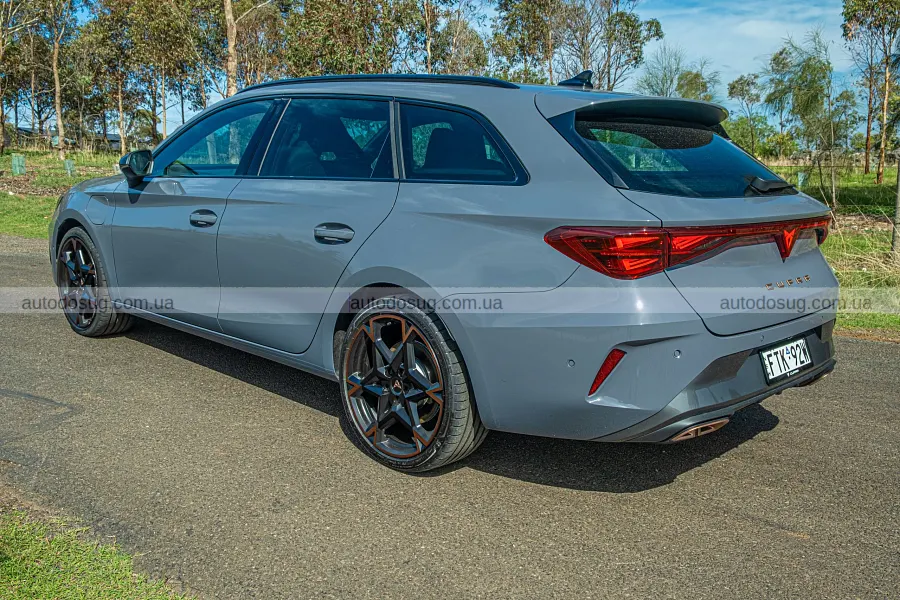 Cupra Leon Sportstourer вразив стилем і ходом