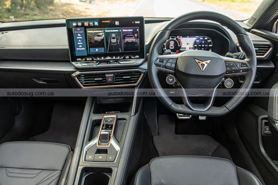 Cupra Leon Sportstourer вразив стилем і ходом