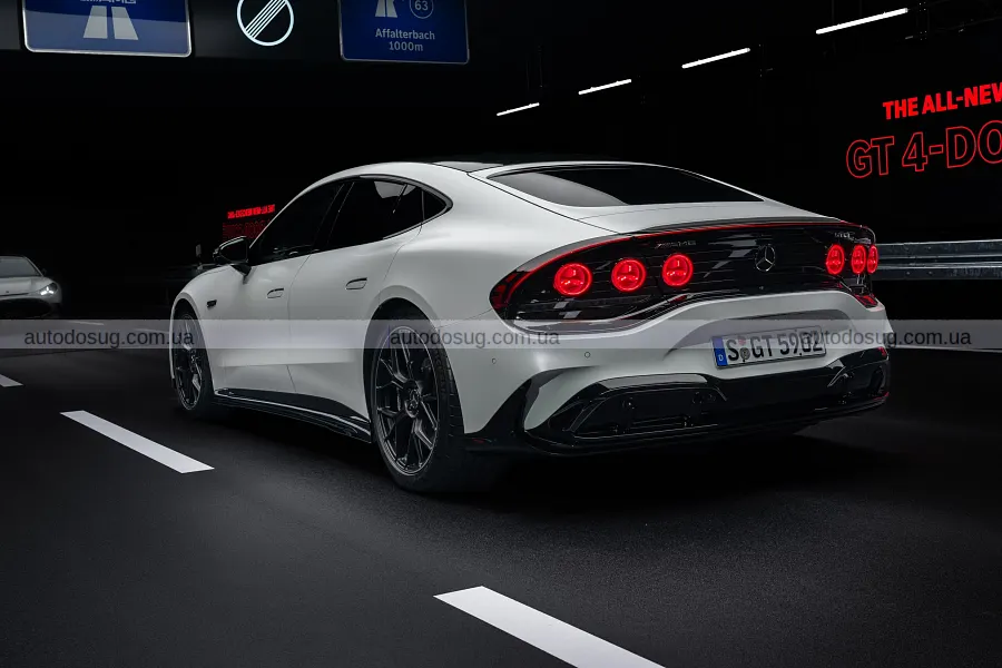 Електричний Mercedes-AMG GT вразив 1153 силами