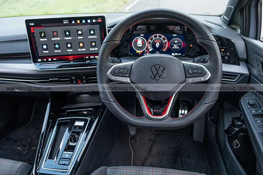 Golf GTI знову повернув собі азарт