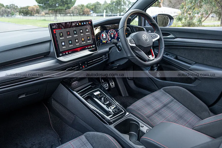 Golf GTI знову повернув собі азарт