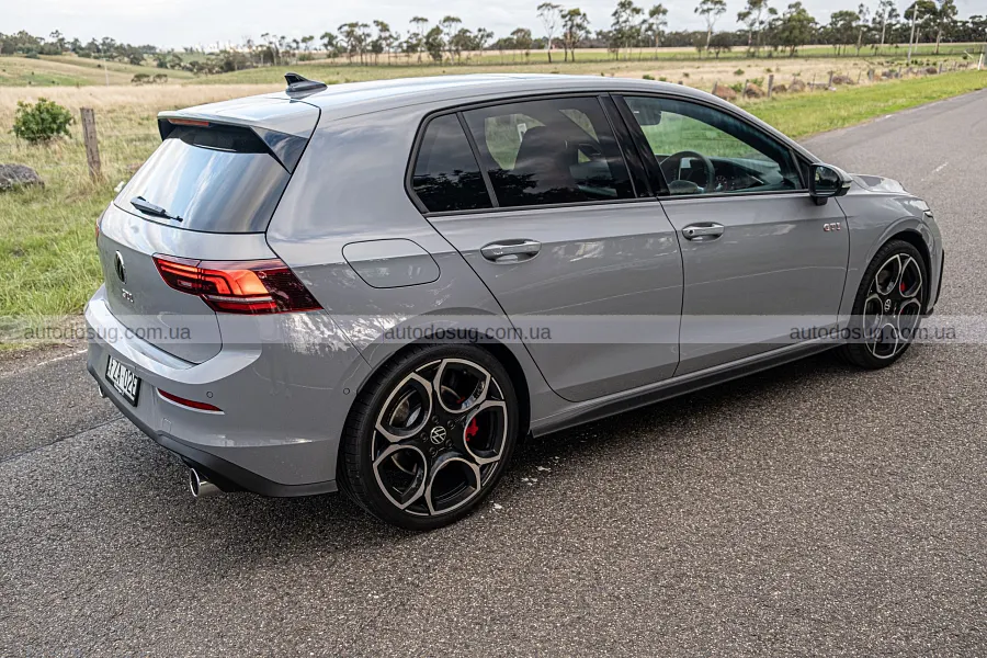 Golf GTI знову повернув собі азарт