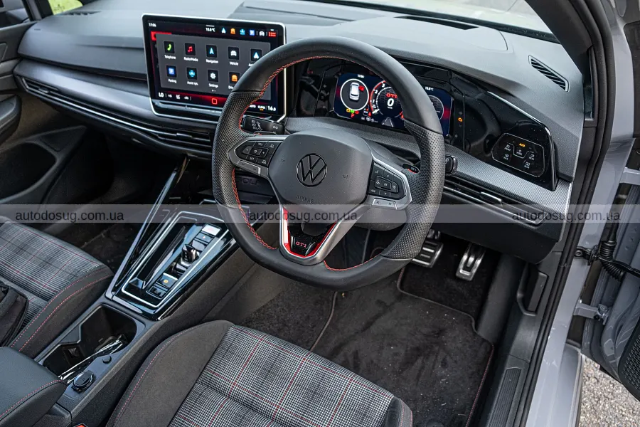 Golf GTI знову повернув собі азарт