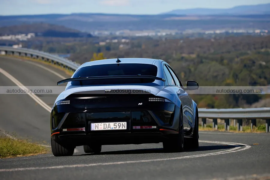 Hyundai Ioniq 6 N показав, що вміє на треку