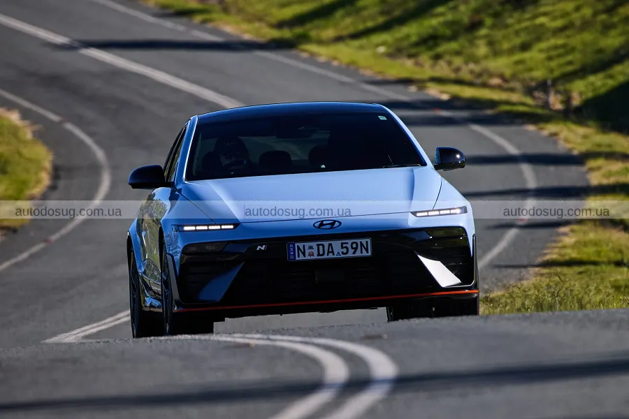Hyundai Ioniq 6 N показав, що вміє на треку