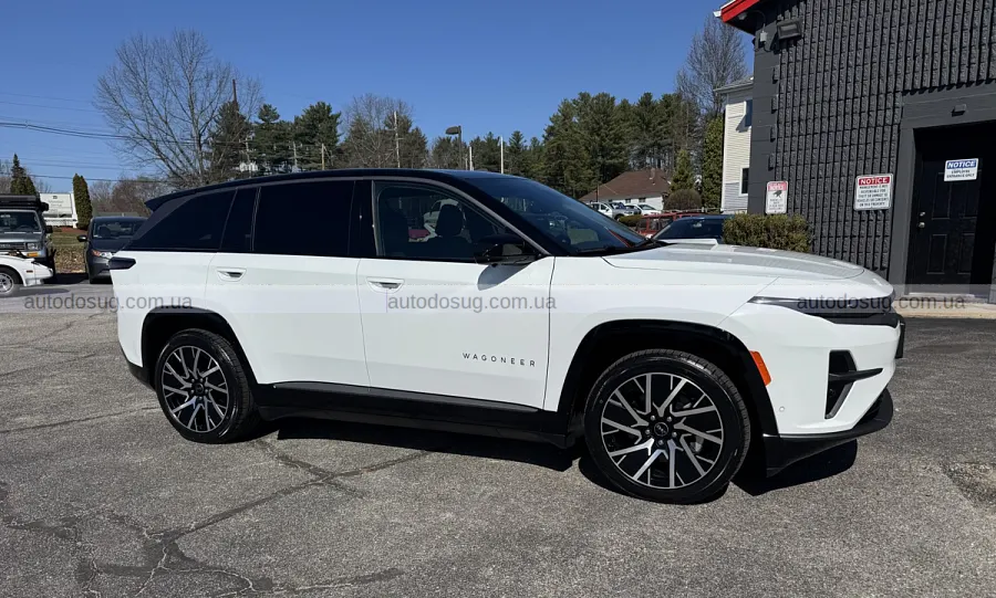 Jeep Wagoneer S обвалився в ціні після 91 милі