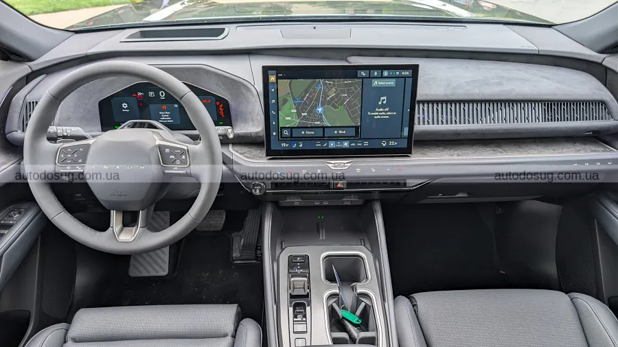 Lexus TZ робить ставку на тишу, а не на брутальність