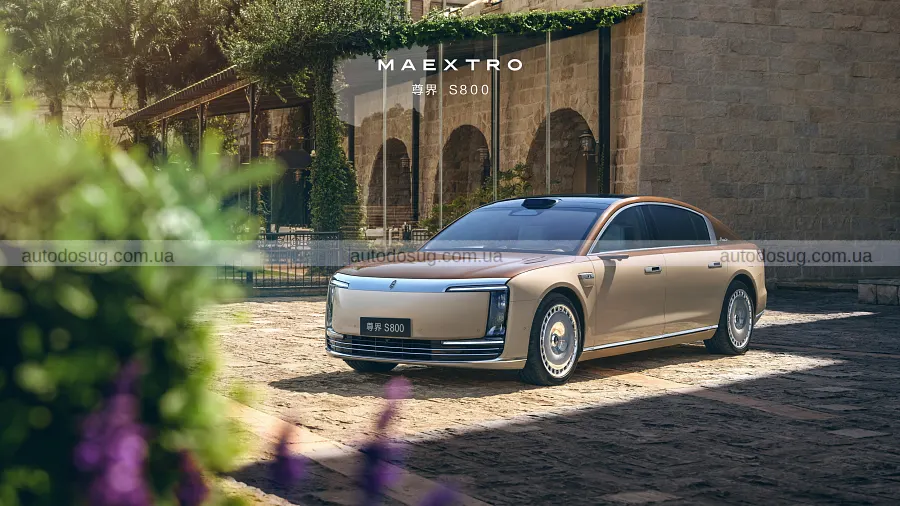 Maextro S800 приміряв золото і став ще розкішнішим
