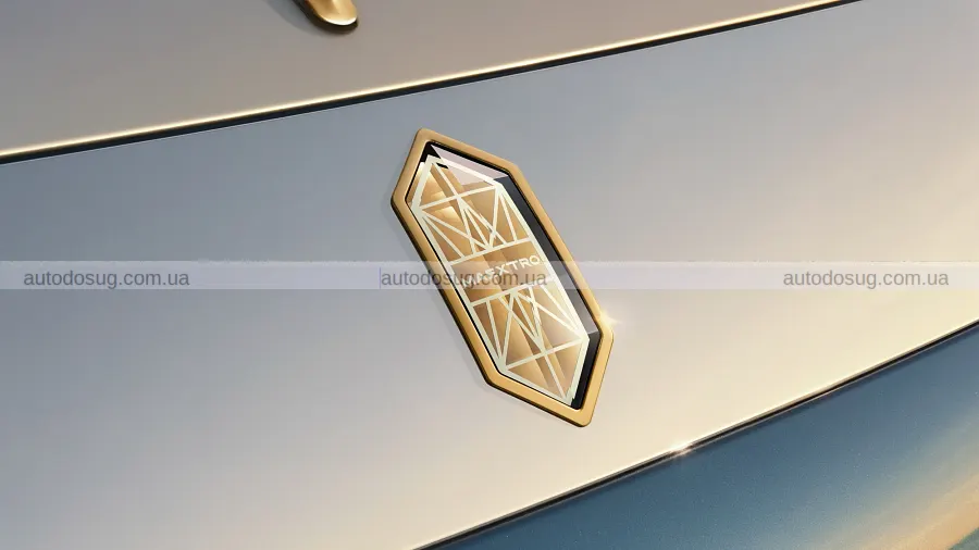 Maextro S800 приміряв золото і став ще розкішнішим