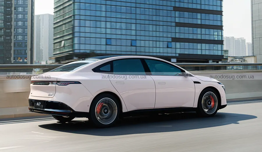Назва Primera повертається на електричному Nissan