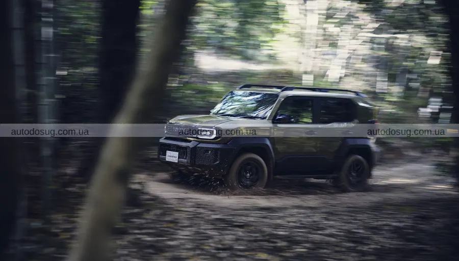 Новий Land Cruiser FJ зрівнявся в ціні з RAV4