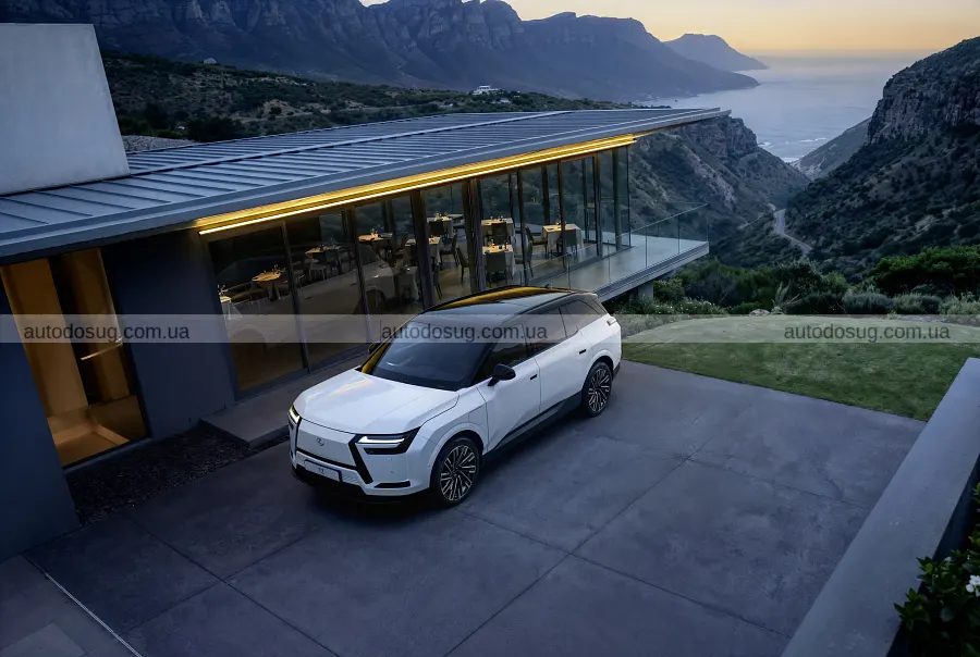 Новий Lexus TZ поєднав тишу салону і звук V10