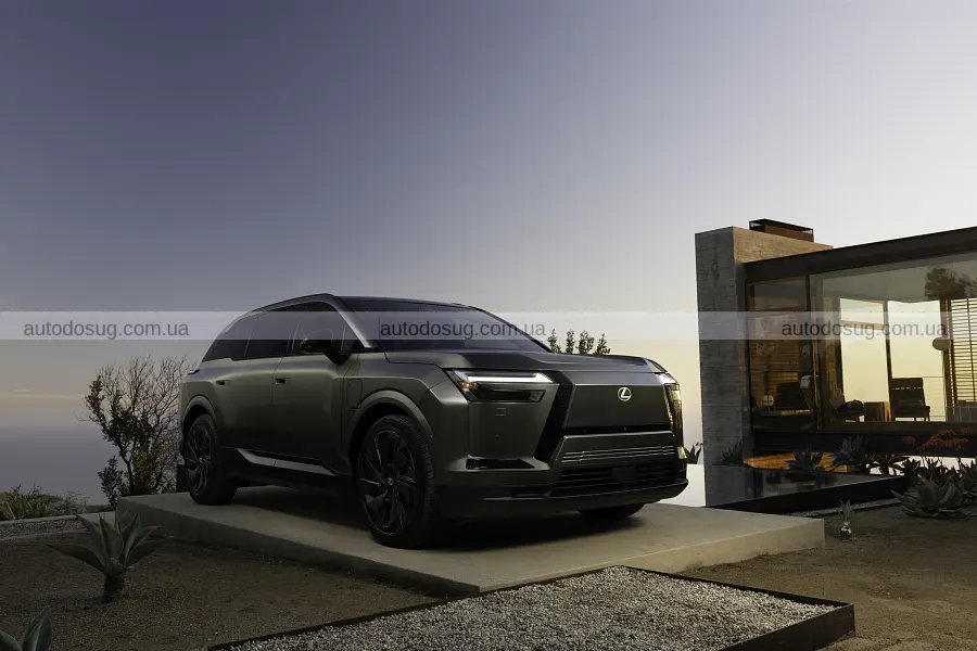 Новий Lexus TZ поєднав тишу салону і звук V10