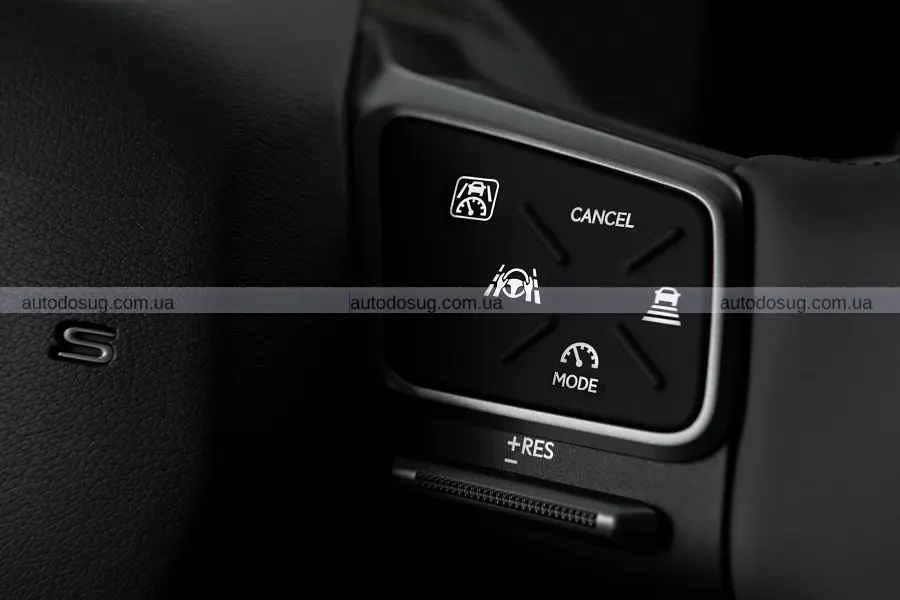 Новий Lexus TZ поєднав тишу салону і звук V10