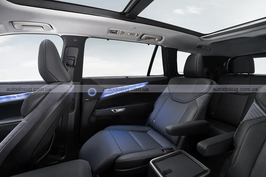 Новий Lexus TZ поєднав тишу салону і звук V10