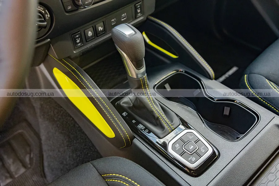 Новий Nissan Frontier додав стилю без зайвого пафосу