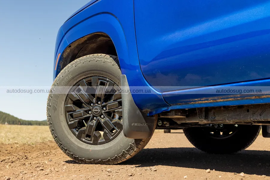 Новий Nissan Frontier додав стилю без зайвого пафосу