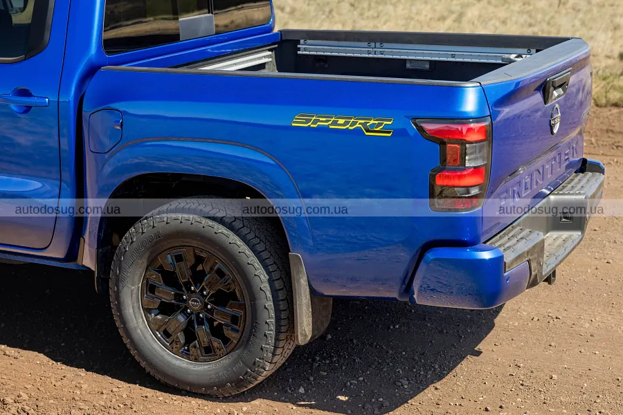Новий Nissan Frontier додав стилю без зайвого пафосу
