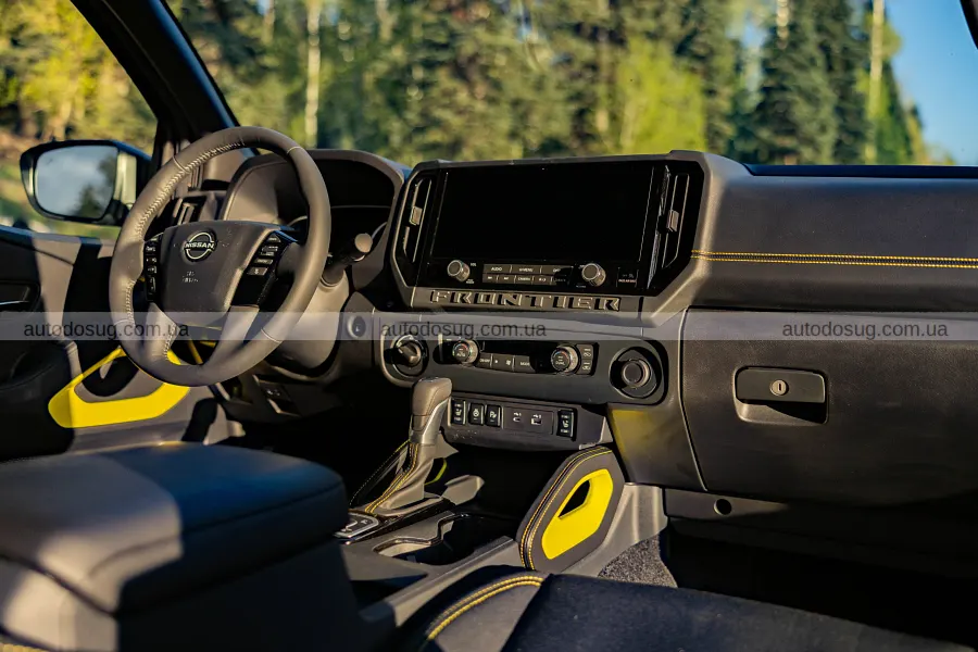 Новий Nissan Frontier додав стилю без зайвого пафосу