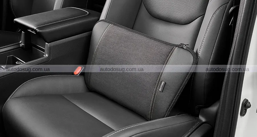 Новий Toyota Hilux приїхав у Японію з тюнінгом