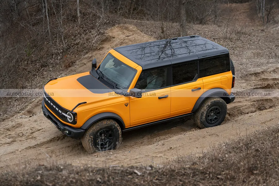Проблеми з дахом змусили Ford відкликати Bronco