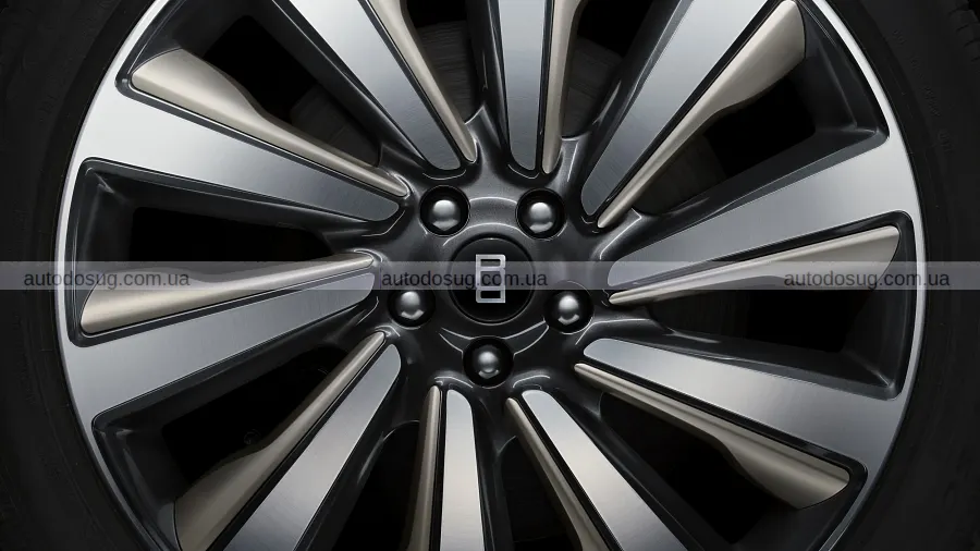 Range Rover SV Ultra вразив салоном без динаміків