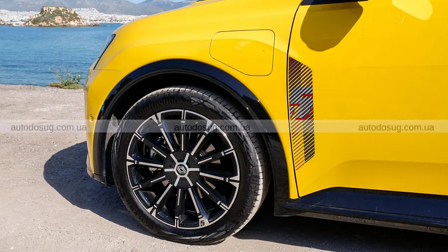 Renault 5 E-Tech підкорив не лише дизайном